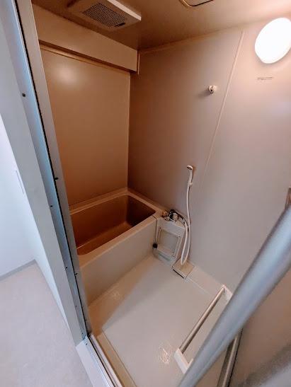 横浜市港南区上大岡西３丁目のマンション