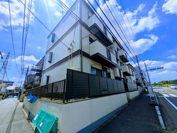 横浜市神奈川区六角橋６丁目のアパート