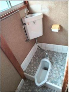 土志田貸家(トイレ)