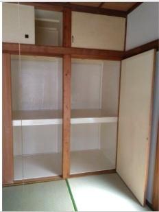 土志田貸家(収納)