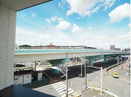 横浜市神奈川区三ツ沢西町のアパート
