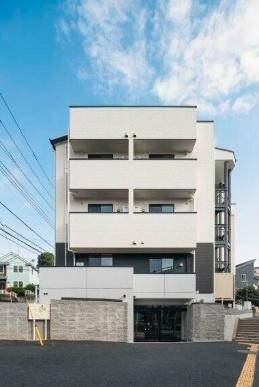 横浜市神奈川区三ツ沢西町のアパート
