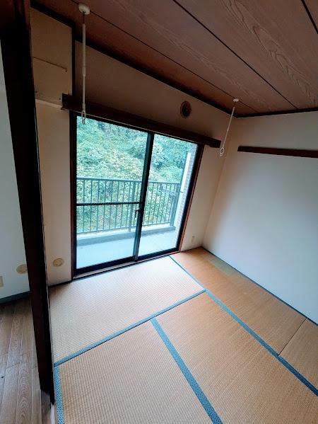 横浜市神奈川区片倉４丁目のマンション