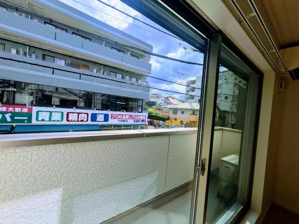 横浜市神奈川区西神奈川３丁目のテラスハウス
