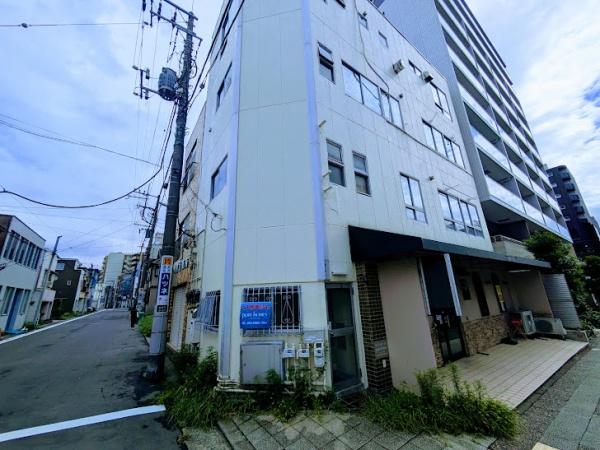 横浜市中区初音町３丁目のテラスハウス