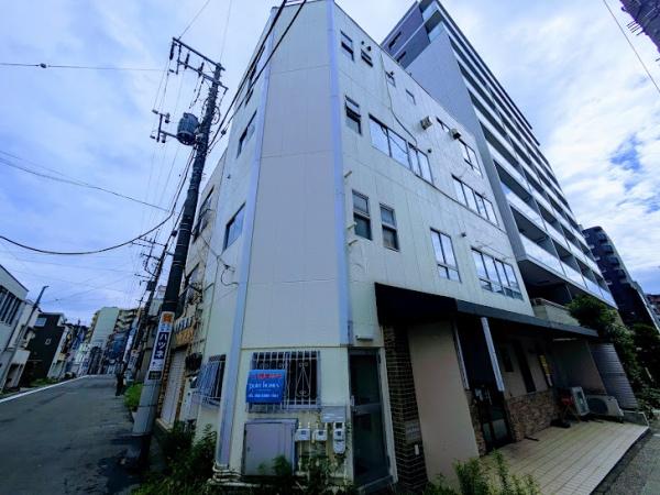横浜市中区初音町３丁目のテラスハウス