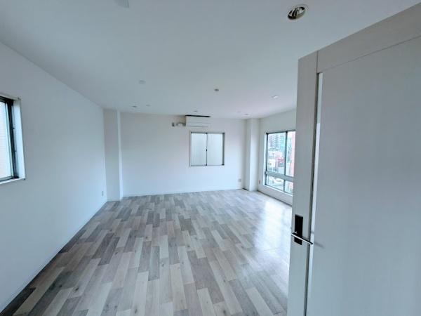横浜市中区初音町３丁目のマンション（事業用）