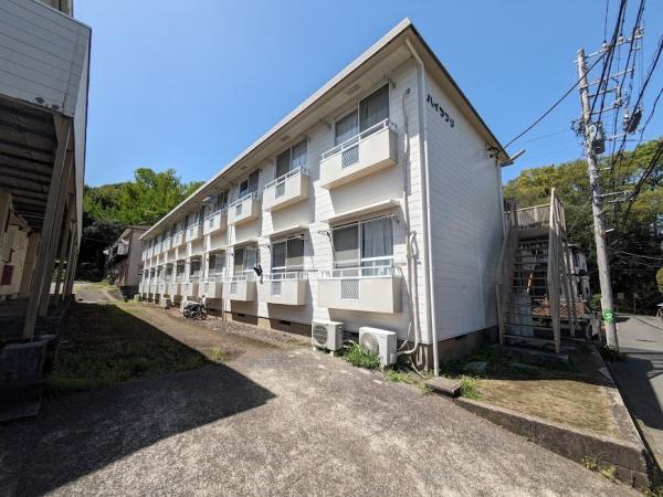 横浜市神奈川区三ツ沢南町のアパート