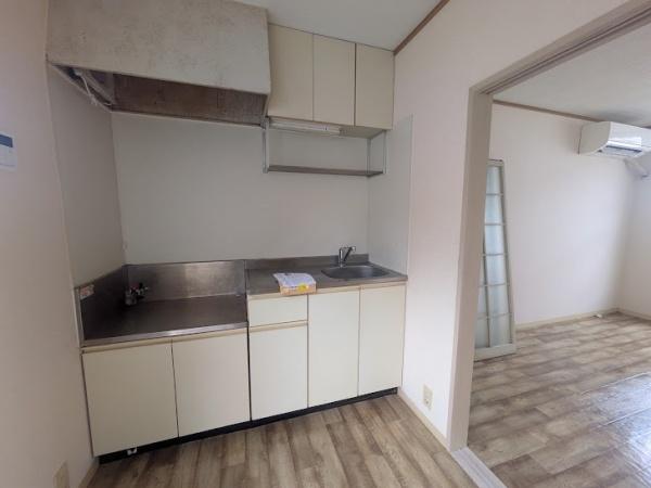 横浜市神奈川区三ツ沢南町のアパート