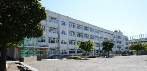 ハーバーコート本牧　E棟(横浜市立本牧南小学校)