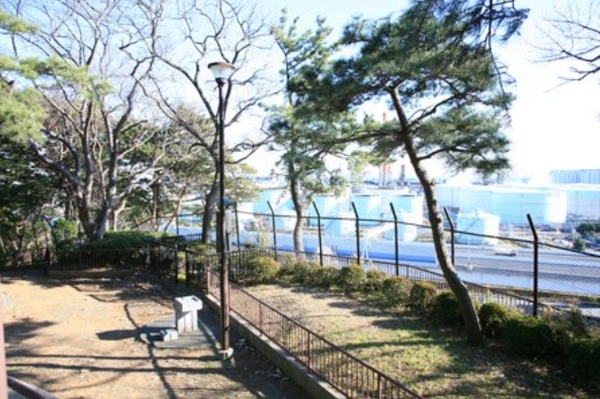 ハーバーコート本牧　E棟(本牧臨海公園)
