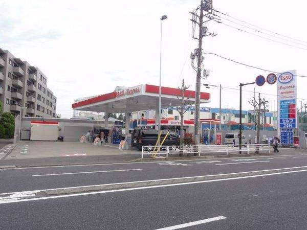横浜市神奈川区三枚町のマンション(エッソ石油片倉町SS)
