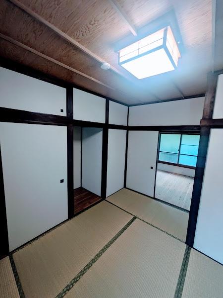 南区六ッ川三丁目貸家