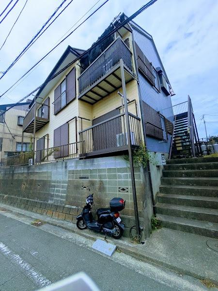 横浜市保土ケ谷区東川島町のアパート