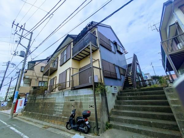 横浜市保土ケ谷区東川島町のアパート