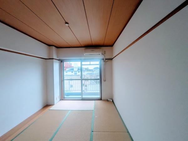 横浜市神奈川区片倉４丁目のマンション