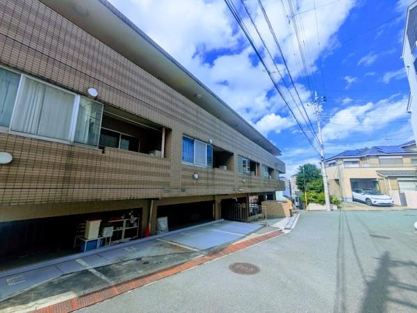 横浜市神奈川区六角橋４丁目のマンション