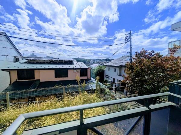 横浜市神奈川区三ツ沢下町のアパート