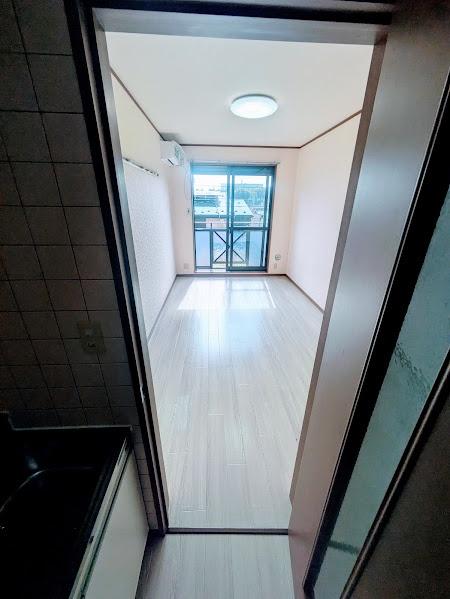 横浜市神奈川区三ツ沢下町のアパート