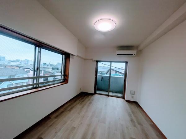 横浜市神奈川区子安通１丁目のマンション