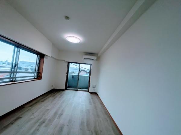 横浜市神奈川区子安通１丁目のマンション