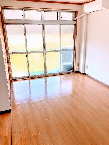 横浜市西区岡野2丁目のマンション(バルコニー)