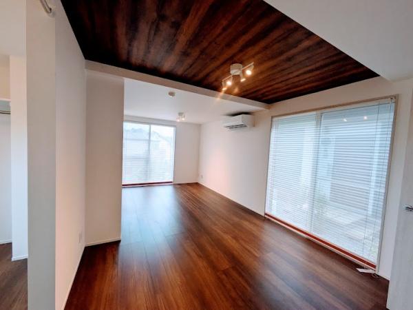 Casa Pittore上星川(リビング)