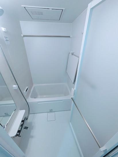 横浜市保土ケ谷区川島町のテラスハウス(バス)