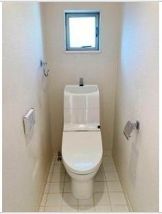 横浜市神奈川区七島町の貸家