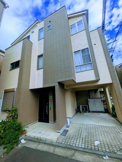 横浜市神奈川区七島町の貸家