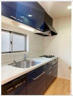 横浜市神奈川区七島町の貸家