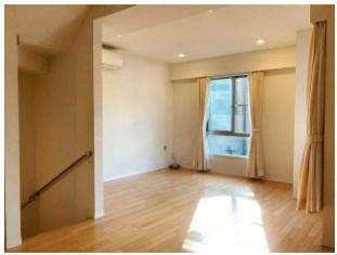 横浜市神奈川区七島町の貸家