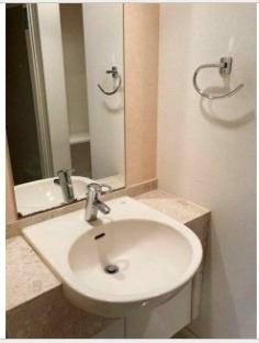 横浜市神奈川区七島町の貸家