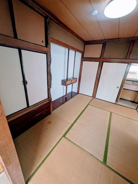 横浜市西区久保町の貸家