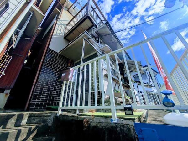 横浜市西区久保町の貸家