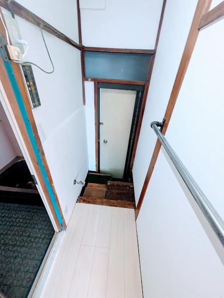 横浜市西区久保町の貸家