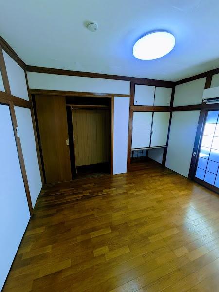 横浜市西区久保町の貸家