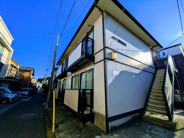 横浜市神奈川区白幡仲町のアパート