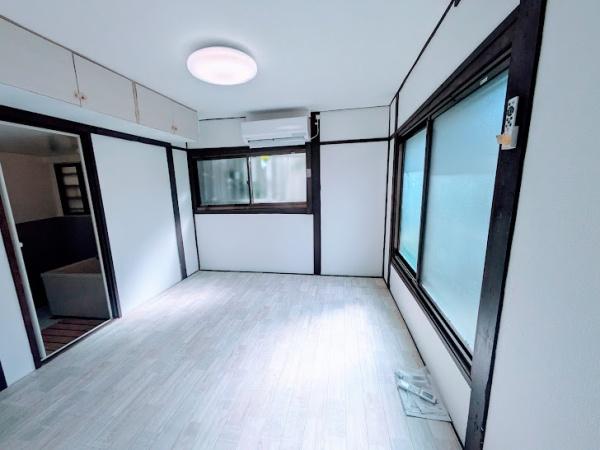 横浜市西区久保町の貸家