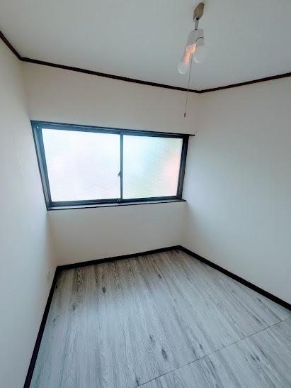 横浜市西区久保町の貸家