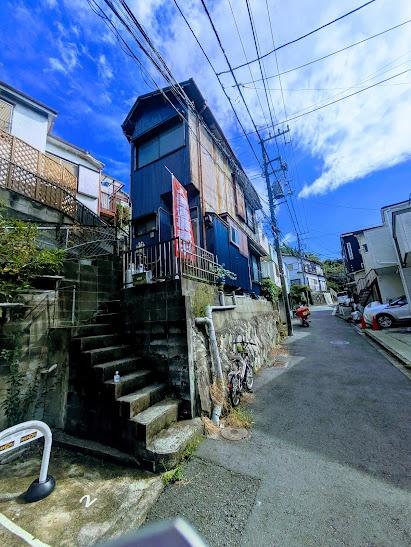 横浜市西区久保町の貸家