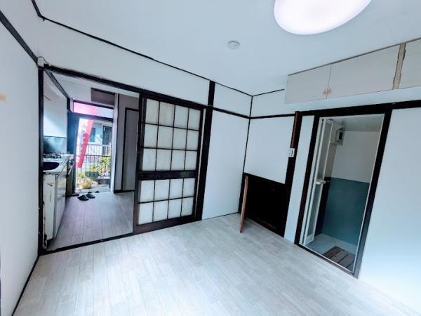 横浜市西区久保町の貸家