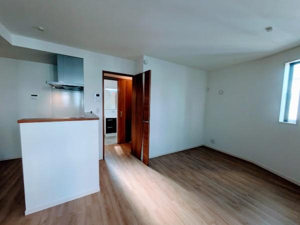 横浜市西区中央２丁目のテラスハウス