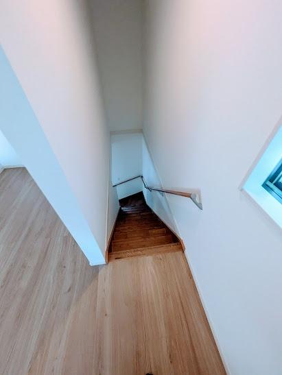 横浜市西区中央２丁目のテラスハウス