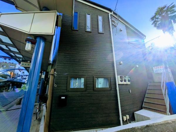 横浜市西区中央２丁目のテラスハウス