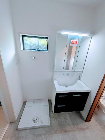 横浜市西区中央２丁目のテラスハウス