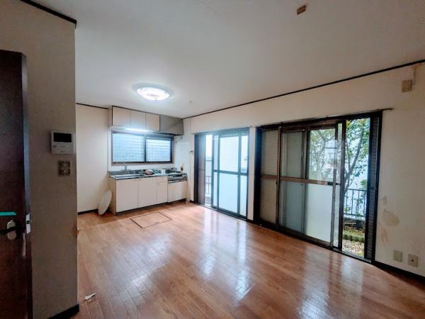 ファミーユ彩霞