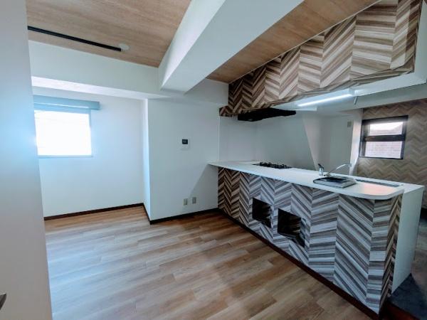 横浜市神奈川区高島台のテラスハウス