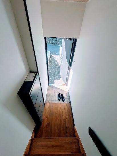 横浜市神奈川区高島台のテラスハウス