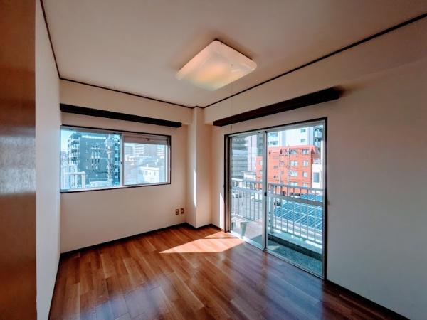 横浜市西区浅間町２丁目のマンション